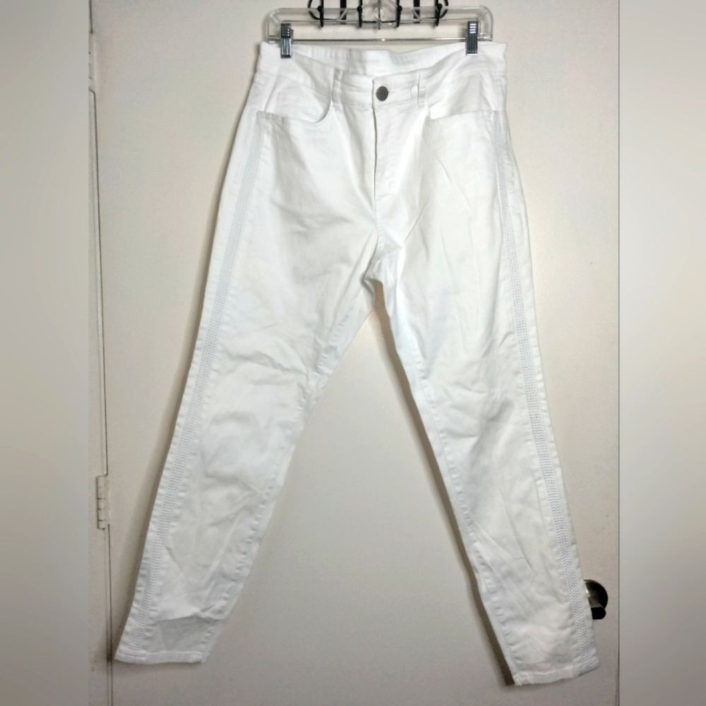 Ming Wang (Size 16) White Embroidered Panel Button Zip Fly Straight Leg Jeans